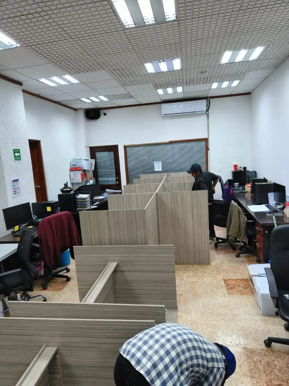 Cubicle installation